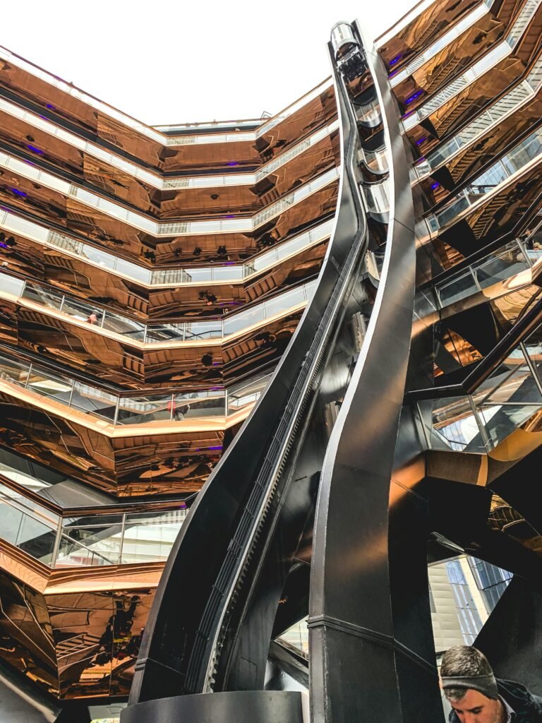 Contacta a Bouchaib Estructuras Metálicas en Lleida